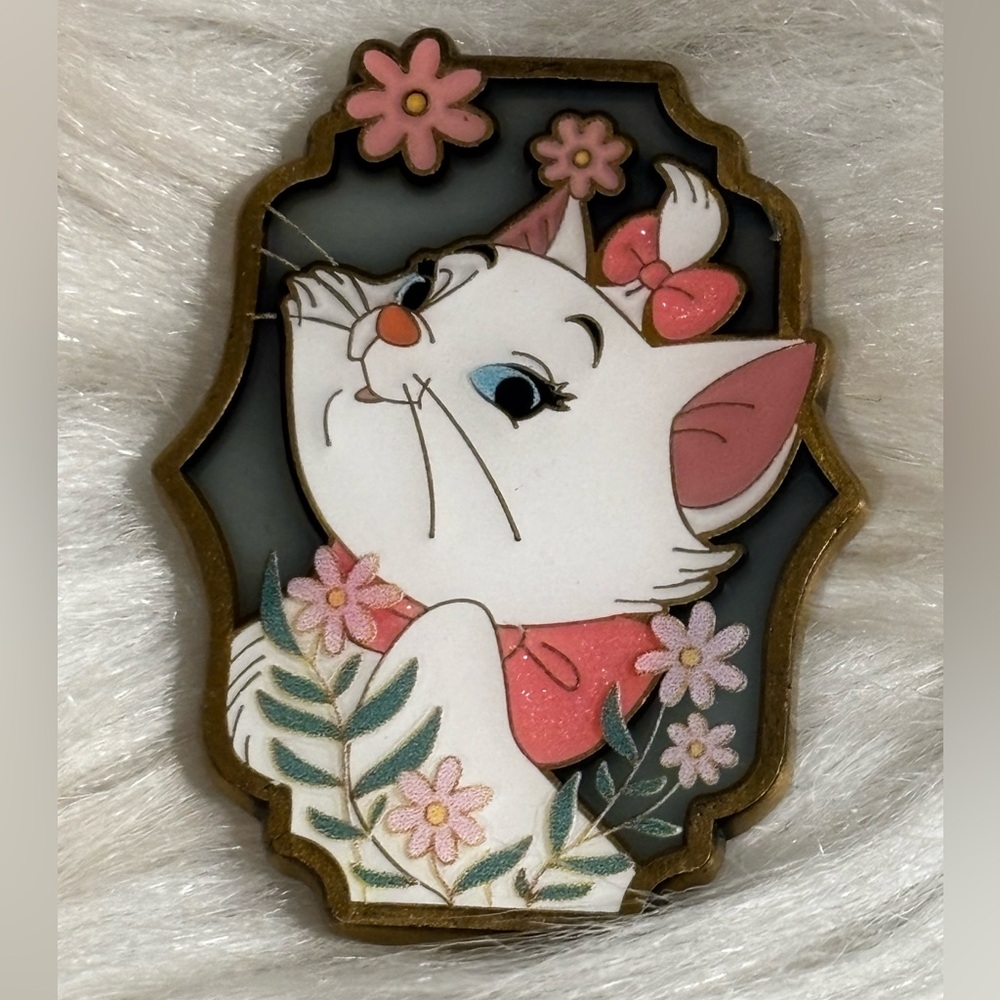 Disney Loungefly Cats Floral Portraits Blind Box Enamel Pin Stained Glass Marie